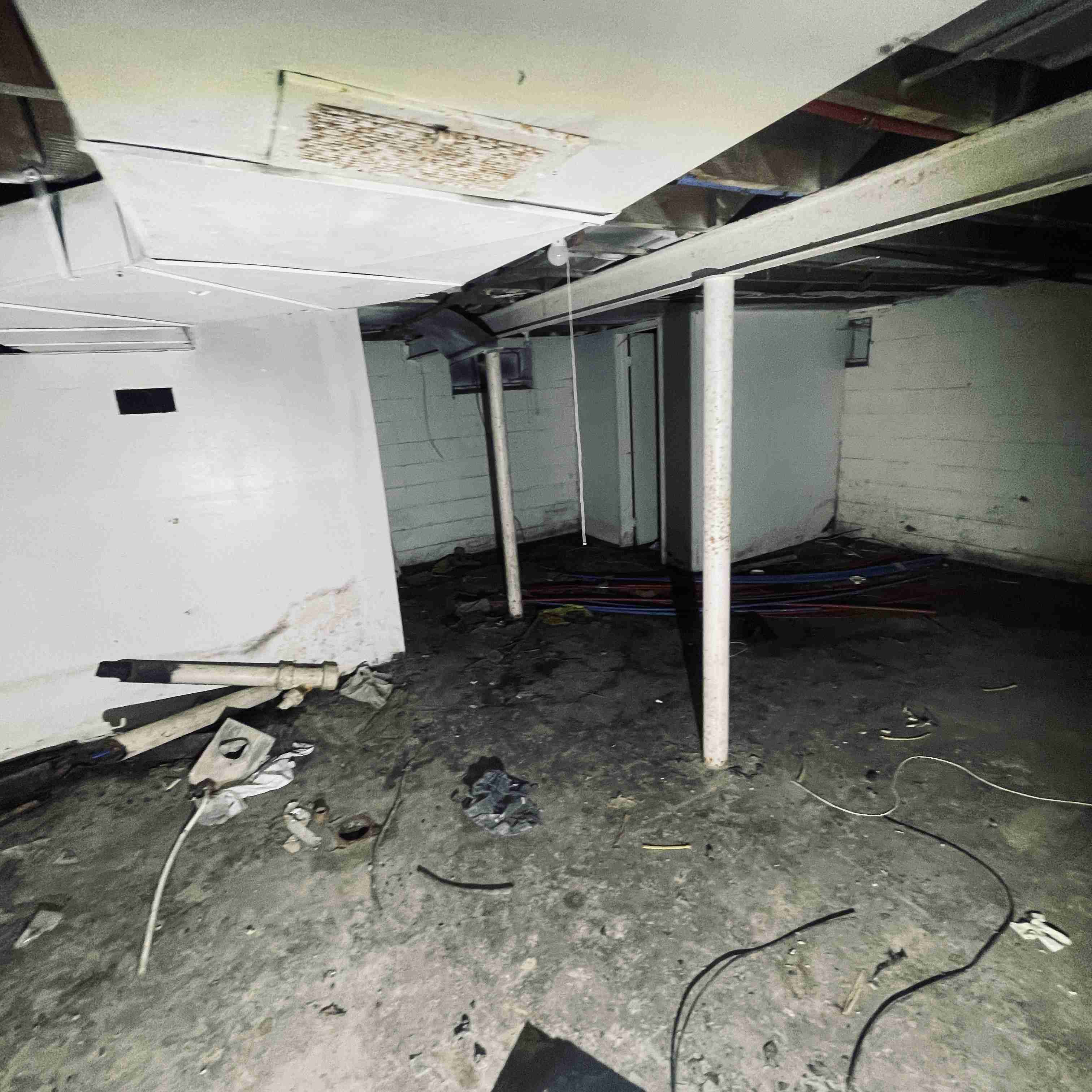 14910 Robson (61).jpg